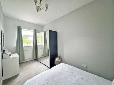 Oldham Road, Thornham Rochdale, Image 10