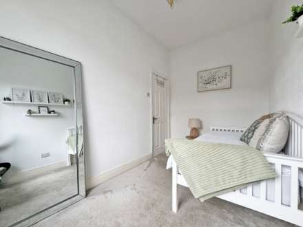 Oldham Road, Thornham Rochdale, Image 12