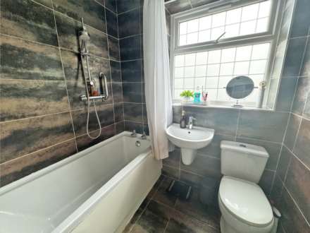 Oldham Road, Thornham Rochdale, Image 13
