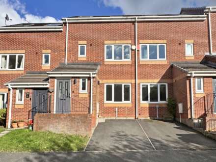 Stone Clough Mews, Oldham