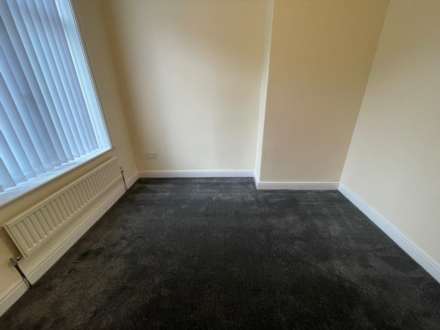 Charter Street, Oldham, Image 14