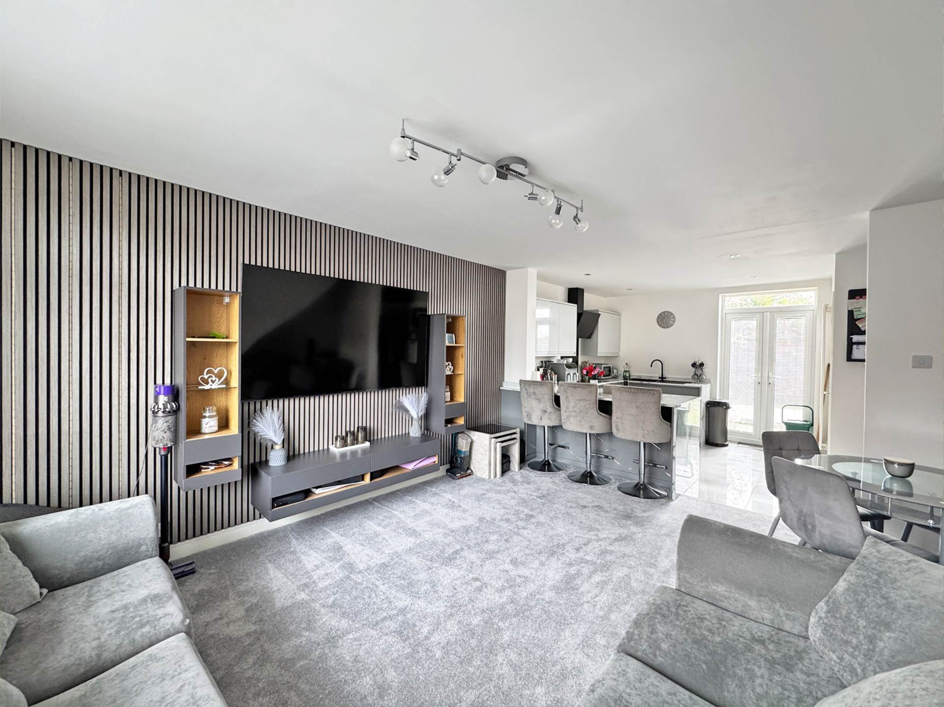 Counthill Road, Watersheddings, Image 2