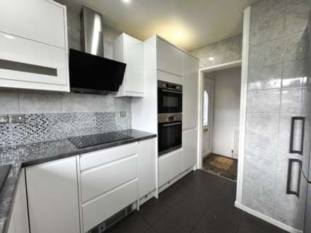 Bodmin Close, Heyside, Royton, Image 5