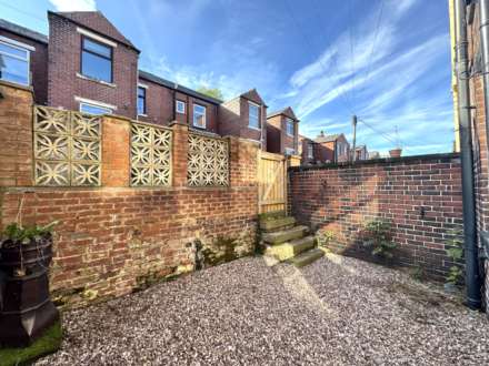 Arthur Street, Shaw, Image 10