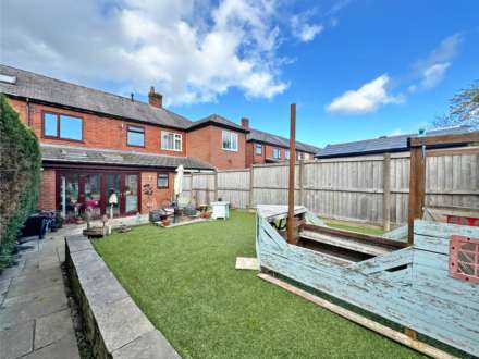 Thornham Lane, Thornham, Oldham, Image 17