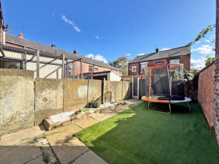 Church Street, Royton, Image 13