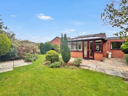 Pennine Vale, Oldham, Image 17