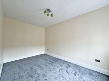 George Street, Shaw, Image 12