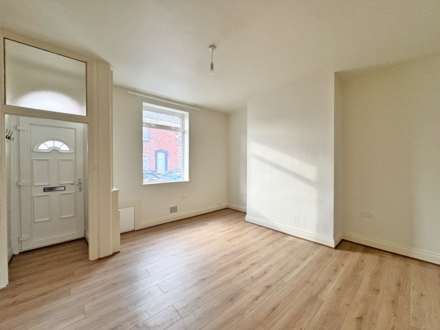 Osmond St, Oldham, Image 2