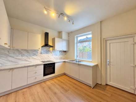 Osmond St, Oldham, Image 4