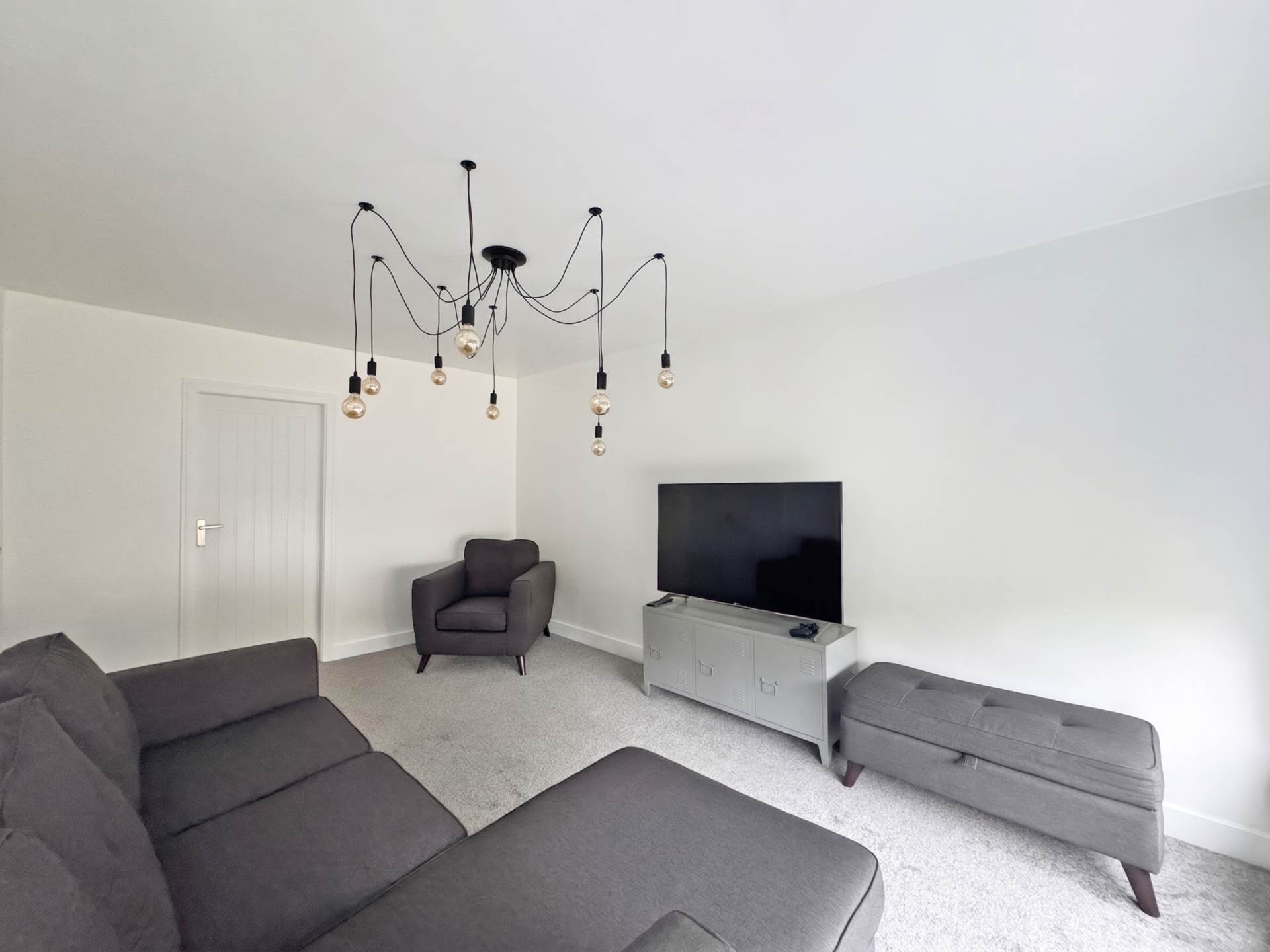 Dunwood Avenue, Shaw, Image 3