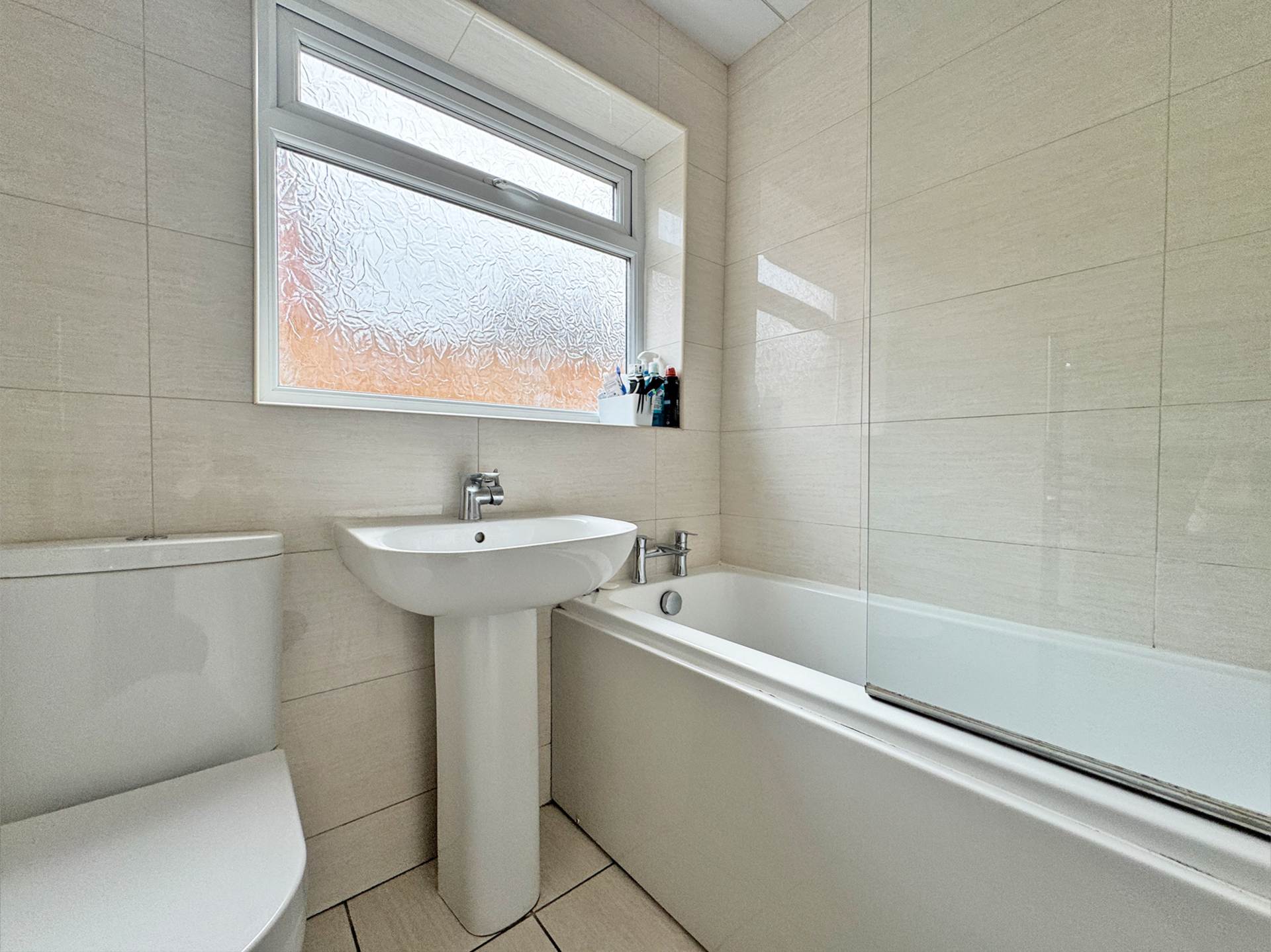 Dunwood Avenue, Shaw, Image 4
