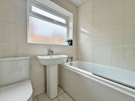 Dunwood Avenue, Shaw, Image 4