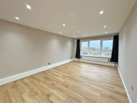 Longfellow Crescent, Moorside, Image 3