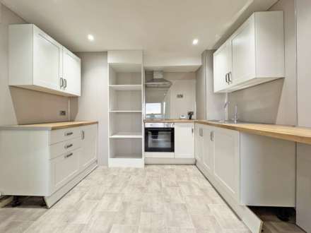 Longfellow Crescent, Moorside, Image 5