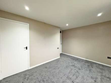 Longfellow Crescent, Moorside, Image 7