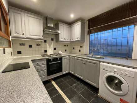 Rochdale Road, Royton, Image 11