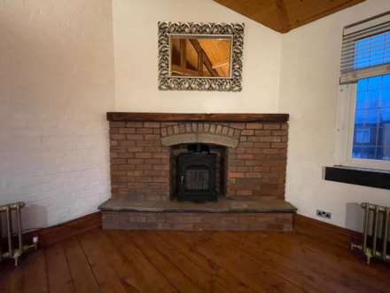 Rochdale Road, Royton, Image 6