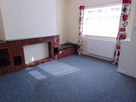 Briton Street, Royton, Image 3