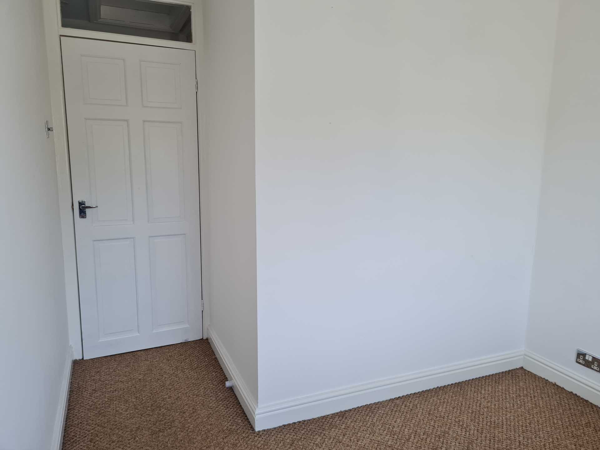 Hillside Avenue, Shaw, Image 12