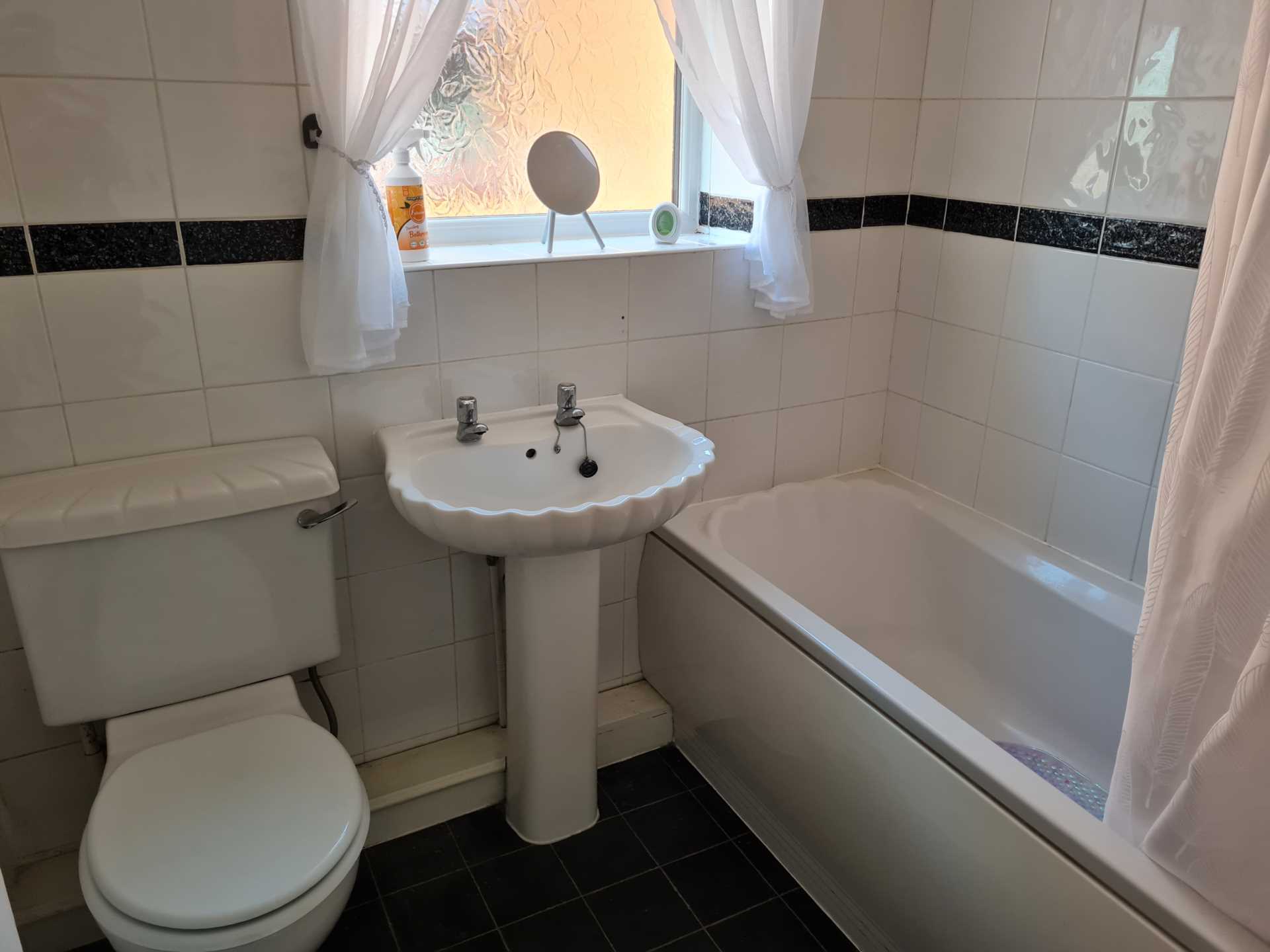 Hillside Avenue, Shaw, Image 9