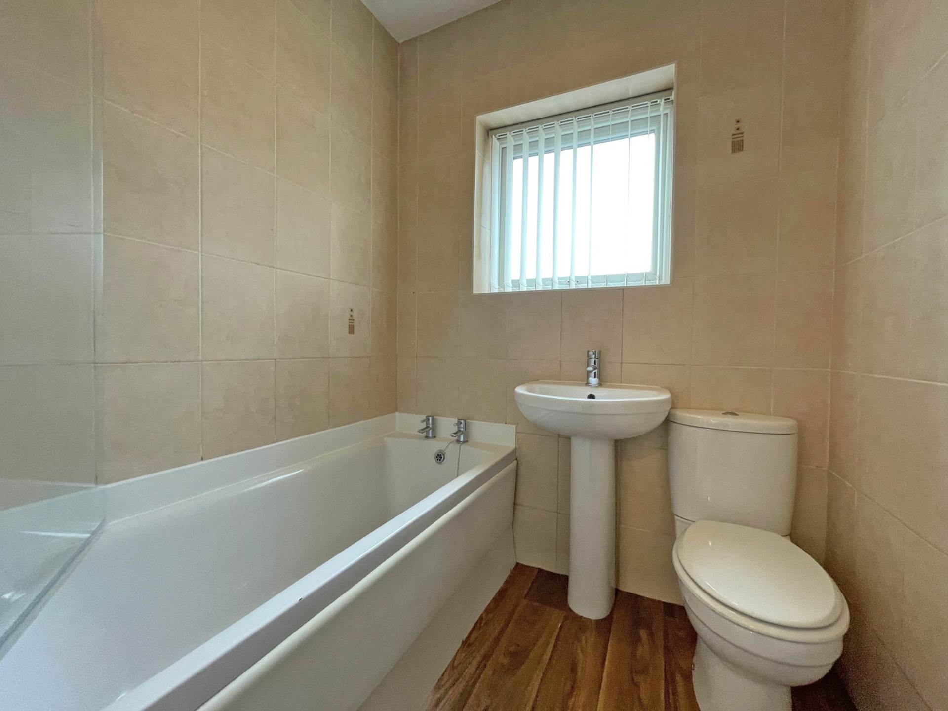 Edmund Street, Shaw, Image 10