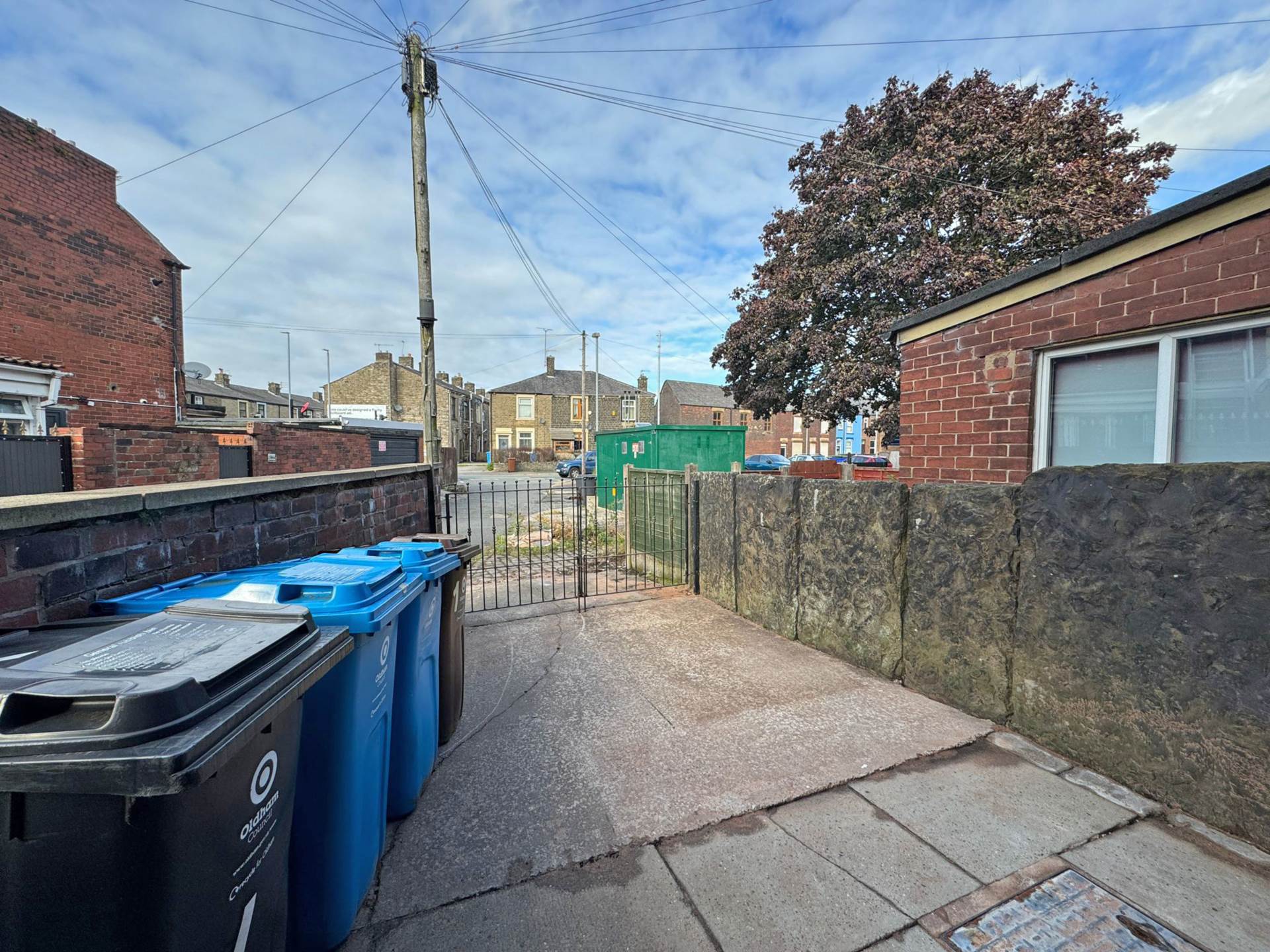 Edmund Street, Shaw, Image 12