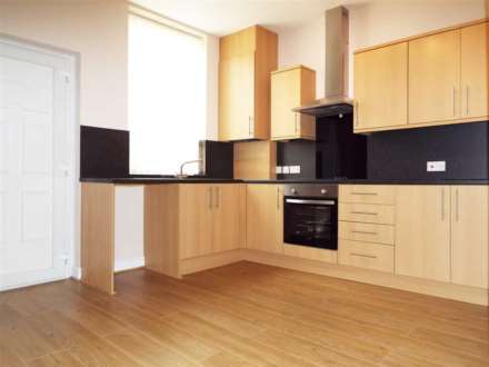 Edmund Street, Shaw, Image 1