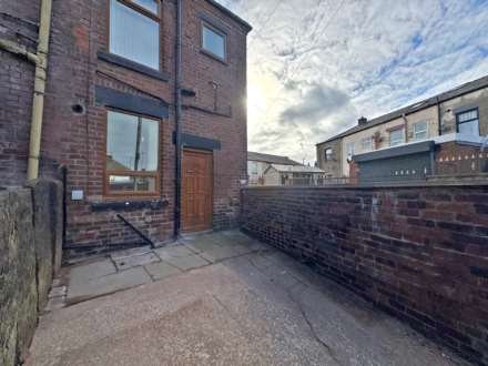 Edmund Street, Shaw, Image 11