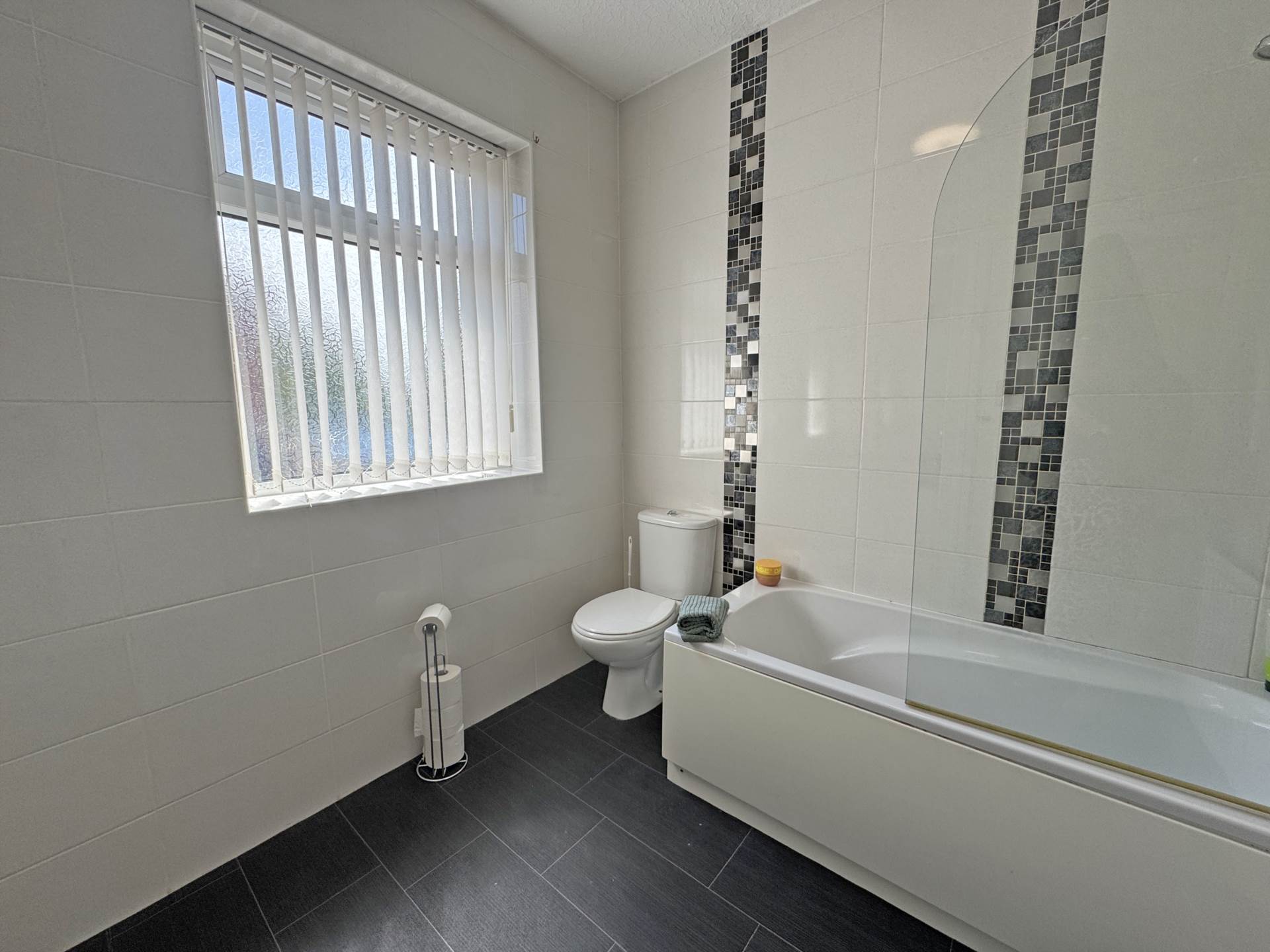 Burnley Lane, Chadderton, Image 16