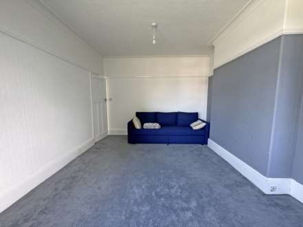 Burnley Lane, Chadderton, Image 4