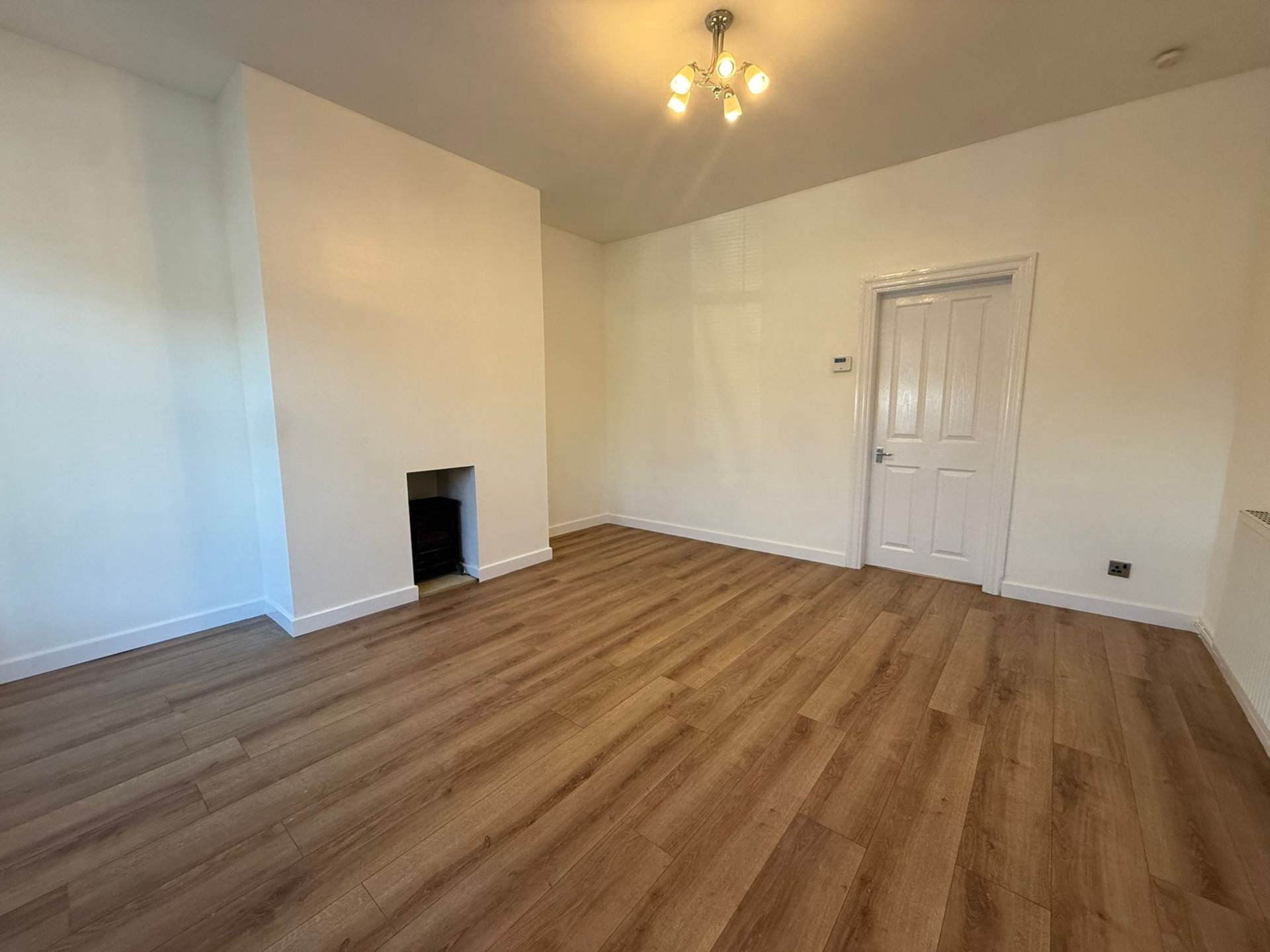 Kenwood Road, Oldham, Image 4