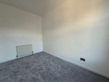 Kenwood Road, Oldham, Image 8