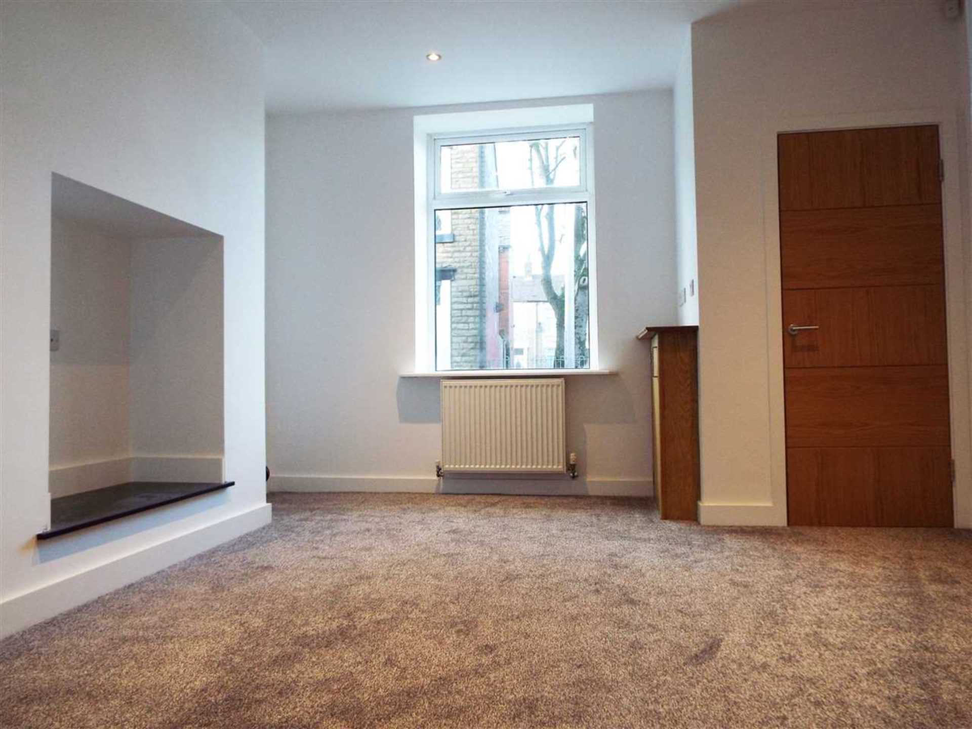 Duckworth Street, Shaw, Image 2