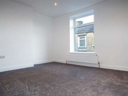 Duckworth Street, Shaw, Image 7