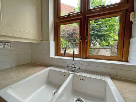 Queen Street, Royton, Image 10
