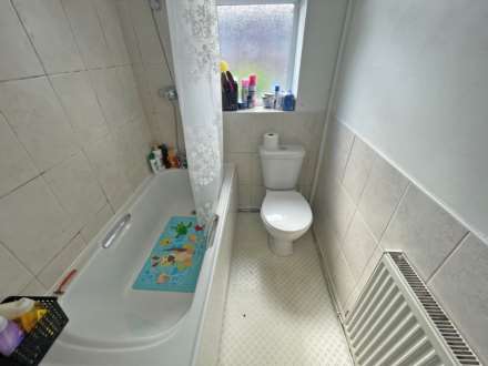 Middleton Road, Royton, Image 8