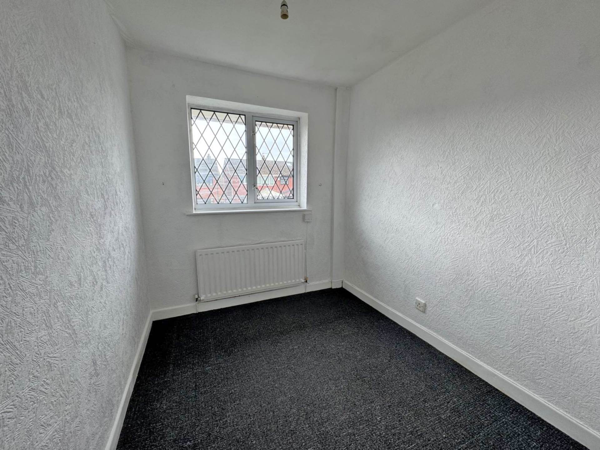 Camberwell Way, Royton, Image 7