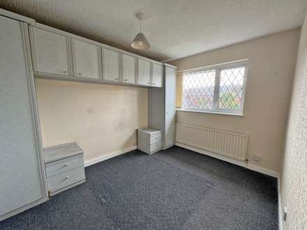 Camberwell Way, Royton, Image 4