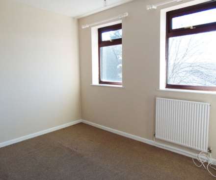 Hillside Avenue, Shaw, Image 5