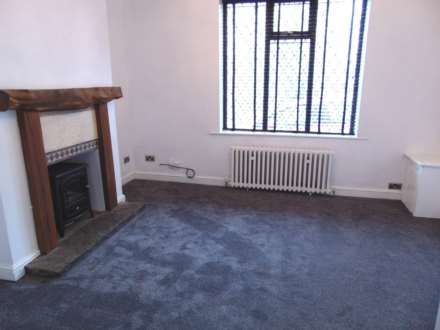 Middleton Road, Royton, Image 2
