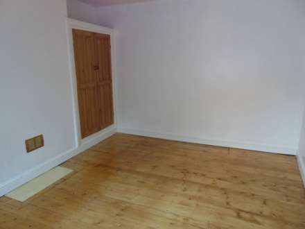 Middleton Road, Royton, Image 7