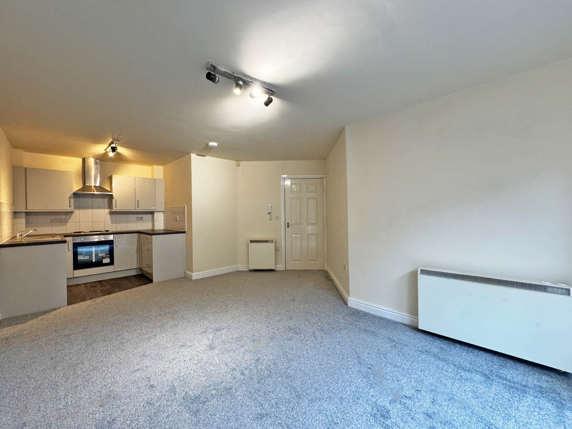 Sheard Court, Shaw Oldham, Image 3