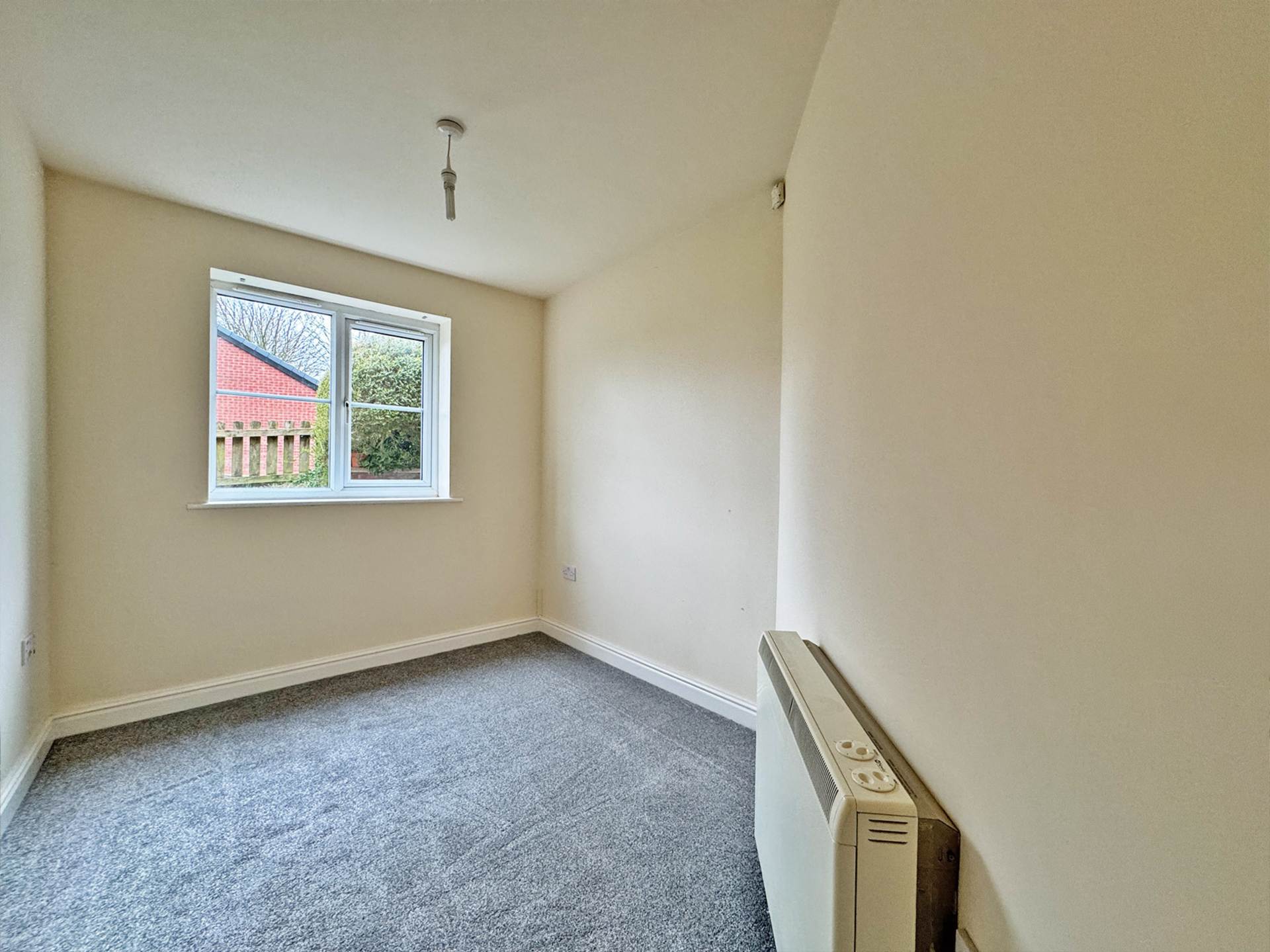 Sheard Court, Shaw Oldham, Image 7