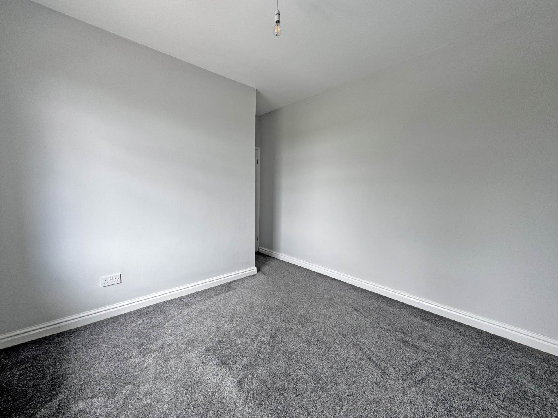 Shaw Road, Royton, Image 14