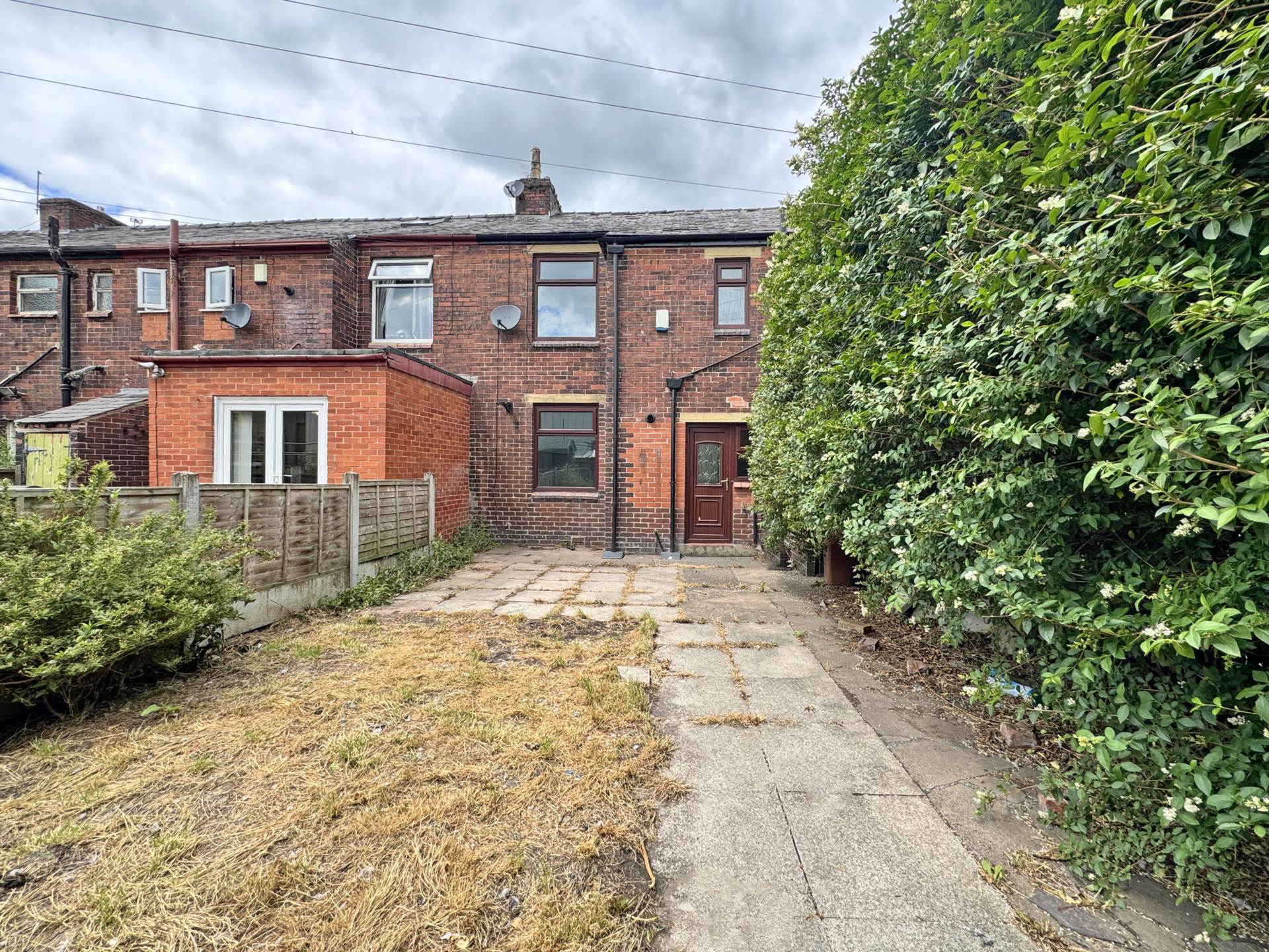 Shaw Road, Royton, Image 17