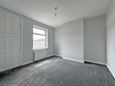 Shaw Road, Royton, Image 11