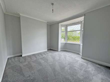 Shaw Road, Royton, Image 2