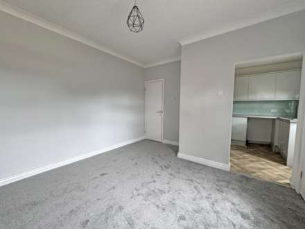 Shaw Road, Royton, Image 6