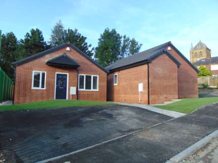 2 Bedroom Detached Bungalow, Sheard Court, Shaw